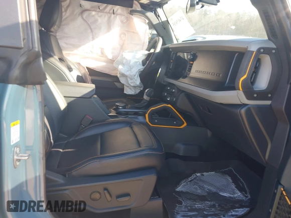 2023 Ford Bronco с VIN 1FMEE5DH3PLB53030, выставлен на аукционе IAAI как лот 41485605 с пробегом 38 808 миль миль и . История ставок и продаж доступна на DreamBid. Изображение 5.