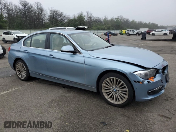 2014 BMW 3 Series 328i xDrive z VIN WBA3B5C58EP542888, wystawiony jako Copart lot #59136015 z przebiegiem 77 954 mil mil oraz Szkoda całkowita • Salvage title. Historia ofert i sprzedaży dostępna na DreamBid. Obrazek 4.