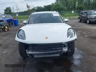 2020 Porsche Macan with VIN WP1AA2A51LLB06840, listed as a IAAI auction lot 42584735 with 60,320 mi miles and . Bid and sale history available at DreamBid. Image 6.