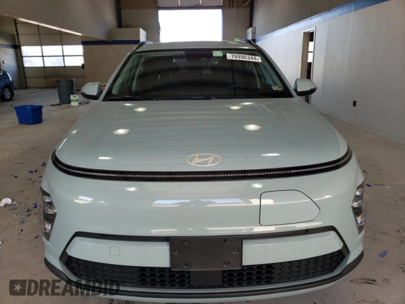 2024 Hyundai Kona SEL with VIN KM8HC3A62RU005782, listed as a Copart auction lot 76996344 with 2,974 mi miles and Salvage Title. Bid and sale history available at DreamBid. Image 5.