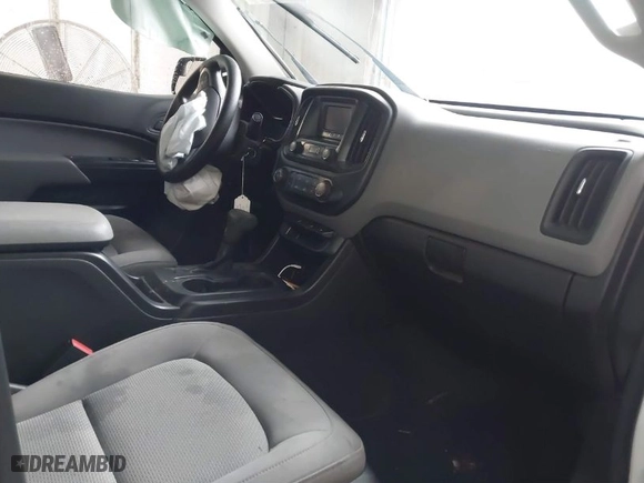 2017 Chevrolet Colorado 4WD WT with VIN 1GCGTBEN8H1261226, listed as a IAAI auction lot 41555932 with 114,930 mi miles. Bid and sale history available at carsss.com. Image 5.