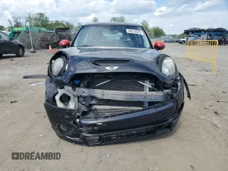 2015 MINI Hardtop S z VIN WMWXP7C50F2A36388, wystawiony jako Copart lot #54910345 z przebiegiem 69 956 mil mil oraz Szkoda całkowita • Salvage title. Historia ofert i sprzedaży dostępna na DreamBid. Obrazek 5.