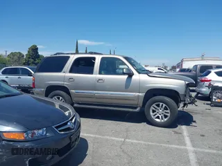 2002 GMC Yukon SLT with VIN 1GKEC13T62R202059, listed as a IAAI auction lot 42023547 with 1 mi miles. Bid and sale history available at carsss.com. Image 13.