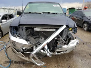 2000 Ford Excursion Limited with VIN 1FMNU43S4YEB85419, listed as a Copart auction lot 46796535 with 118,979 mi miles and Salvage title. Bid and sale history available at DreamBid. Image 5.