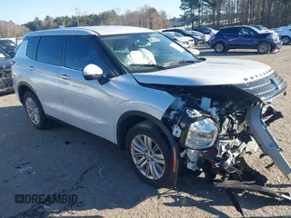 2023 Mitsubishi Outlander ES z VIN JA4J3TA89PZ045598, wystawiony jako IAAI lot #41338982 z przebiegiem 27 632 mil mil oraz . Historia ofert i sprzedaży dostępna na DreamBid. Obrazek 1.