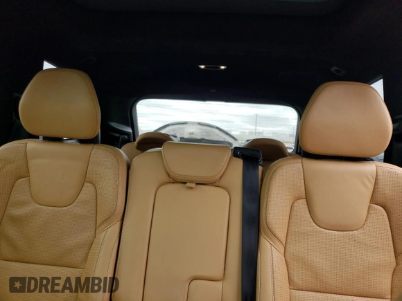 2017 Volvo XC90 Inscription with VIN YV4A22PL1H1176889, listed as a Copart auction lot 37447453 with 33,987 mi miles. Bid and sale history available at carsss.com. Image 10.