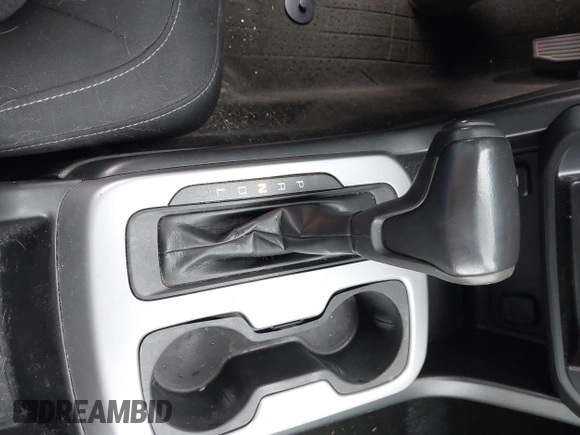 2017 Chevrolet Colorado 4WD LT z VIN 1GCGTCEN5H1227895, wystawiony jako IAAI lot #42384312 z przebiegiem 121 910 mil mil oraz . Historia ofert i sprzedaży dostępna na DreamBid. Obrazek 17.