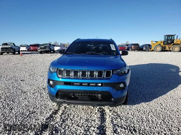 2024 Jeep Compass Latitude Lux with VIN 3C4NJDFN5RT155253, listed as a Copart auction lot 42655665 with 2,130 mi miles and Salvage title. Bid and sale history available at DreamBid. Image 11.