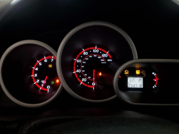 2009 Pontiac Vibe 1SA with VIN 5Y2SP67899Z446417, listed as a Copart auction lot 51152885 with 233,718 mi miles and Clean title. Bid and sale history available at DreamBid. Image 9.
