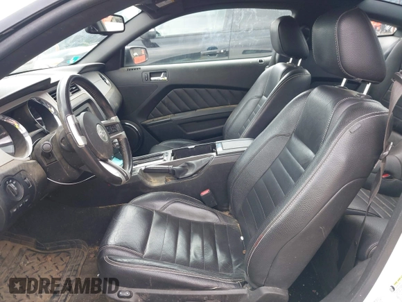 2011 Ford Mustang V6 with VIN 1ZVBP8AM9B5166461, listed as a IAAI auction lot 41997889 with 186,366 mi miles and . Bid and sale history available at carsss.com. Image 5.