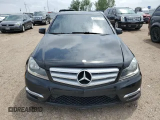 2012 Mercedes-Benz C 300 Sport с VIN WDDGF8BB9CR210323, выставлен на аукционе Copart как лот 57348175 с пробегом 87 400 миль миль и Чистый • Clean title. История ставок и продаж доступна на DreamBid. Изображение 5.