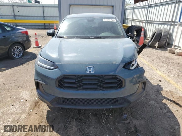 2024 Honda HR-V Sport z VIN 3CZRZ2H59RM771747, wystawiony jako Copart lot #52117755 z przebiegiem Nie podano mil oraz Szkoda całkowita • Salvage title. Historia ofert i sprzedaży dostępna na DreamBid. Obrazek 5.