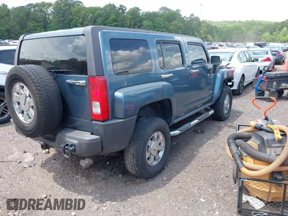 2007 Hummer H3 SUV with VIN 5GTDN13E078220713, listed as a IAAI auction lot 42122511 with 190,073 mi miles. Bid and sale history available at carsss.com. Image 4.