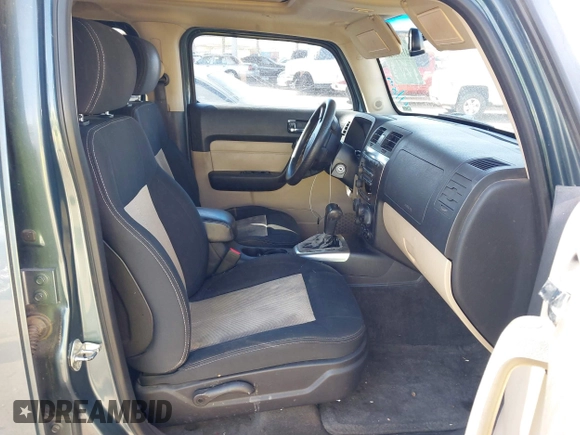 2006 Hummer H3 with VIN 5GTDN136968182132, listed as a IAAI auction lot 41998625 with 148,995 mi miles. Bid and sale history available at carsss.com. Image 5.
