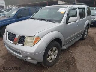 2006 Nissan Pathfinder SE with VIN 5N1AR18UX6C633759, listed as a IAAI auction lot 41392283 with 254,335 mi miles. Bid and sale history available at carsss.com. Image 2.