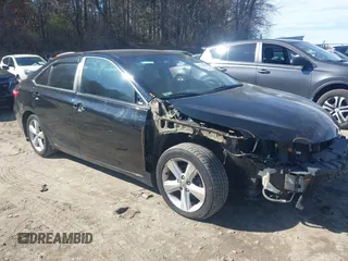 2017 Toyota Camry XLE with VIN 4T1BF1FK9HU272083, listed as a IAAI auction lot 41744530 with 152,458 mi miles. Bid and sale history available at carsss.com. Image 1.