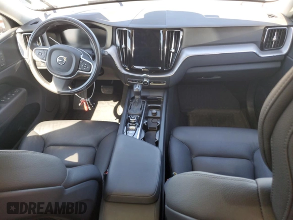 2020 Volvo XC60 Momentum with VIN YV4102DK3L1436039, listed as a Copart auction lot 74074424 with Not provided miles and Non repairable. Bid and sale history available at DreamBid. Image 8.
