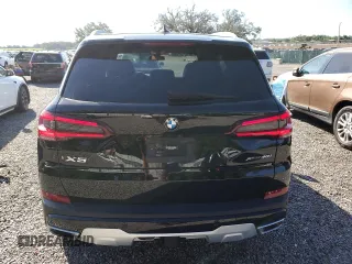 2023 BMW X5 xDrive40i with VIN 5UXCR6C04P9P15644, listed as a Copart auction lot 60710885 with 49,077 mi miles and Salvage title. Bid and sale history available at DreamBid. Image 6.