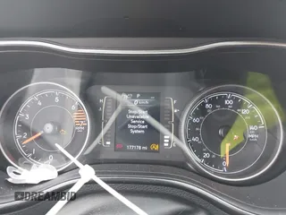 2019 Jeep Cherokee Latitude Plus with VIN 1C4PJMLB3KD195412, listed as a IAAI auction lot 42117860 with 177,178 mi miles. Bid and sale history available at carsss.com. Image 7.