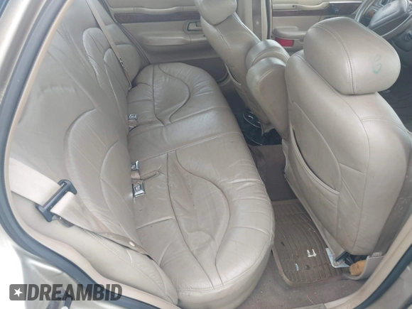 1999 Mercury Grand Marquis GS z VIN 2MEFM74W4XX645430, wystawiony jako IAAI lot #42154522 z przebiegiem 152 306 mil mil oraz . Historia ofert i sprzedaży dostępna na DreamBid. Obrazek 8.