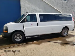 2022 Chevrolet Express Passenger LS z VIN 1GAZGNF77N1255047, wystawiony jako Copart lot #67718524 z przebiegiem Nie podano mil oraz Nie do naprawy • Non repairable. Historia ofert i sprzedaży dostępna na DreamBid. Obrazek 1.