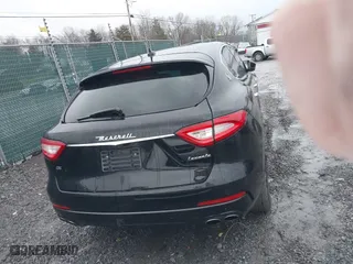 2019 Maserati Levante with VIN ZN661XUA2KX308301, listed as a IAAI auction lot 40950821 with 40,982 mi miles. Bid and sale history available at carsss.com. Image 16.
