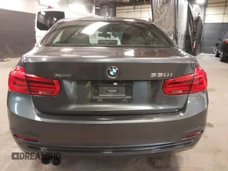 2018 BMW 3 Series 330i xDrive with VIN WBA8D9C58JA608327, listed as a IAAI auction lot 40843366 with 60,773 mi miles and . Bid and sale history available at DreamBid. Image 16.