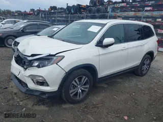 2017 Honda Pilot EX-L with VIN 5FNYF5H52HB020410, listed as a IAAI auction lot 41868625 with 161,702 mi miles. Bid and sale history available at carsss.com. Image 17.