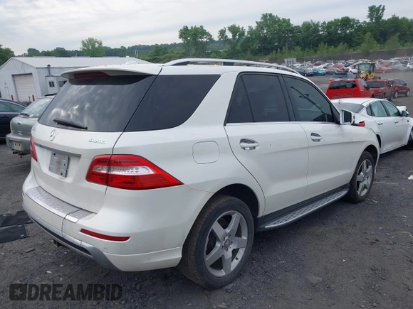 2014 Mercedes-Benz M 550 with VIN 4JGDA7DBXEA328591, listed as a IAAI auction lot 42487544 with 122,136 mi miles and . Bid and sale history available at DreamBid. Image 4.