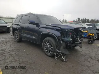 2023 Toyota Sequoia SR5 with VIN 7SVAAABA6PX010567, listed as a Copart auction lot 82622074 with 0 mi miles and Salvage Title. Bid and sale history available at carsss.com. Image 4.