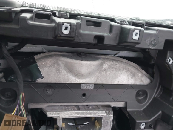 2023 Jeep Gladiator Overland z VIN 1C6HJTFG6PL516742, wystawiony jako IAAI lot #41565864 z przebiegiem Nie podano mil oraz . Historia ofert i sprzedaży dostępna na DreamBid. Obrazek 7.