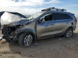 2016 Kia Sorento LX z VIN 5XYPGDA59GG072038, wystawiony jako Copart lot #50221465 z przebiegiem Nie podano mil oraz Szkoda całkowita • Salvage title. Historia ofert i sprzedaży dostępna na DreamBid. Obrazek 1.
