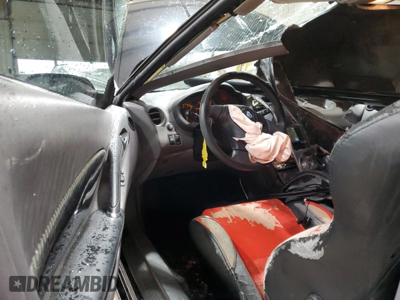 2000 Toyota Celica GT z VIN JTDDR32T4Y0040075, wystawiony jako Copart lot #81778264 z przebiegiem 237 802 mil mil oraz Szkoda całkowita • Salvage title. Historia ofert i sprzedaży dostępna na DreamBid. Obrazek 8.