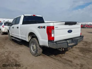 2017 Ford Super Duty F-250 SRW Lariat with VIN 1FT7W2BT7HEC21450, listed as a IAAI auction lot 41792381 with 228,607 mi miles. Bid and sale history available at carsss.com. Image 3.