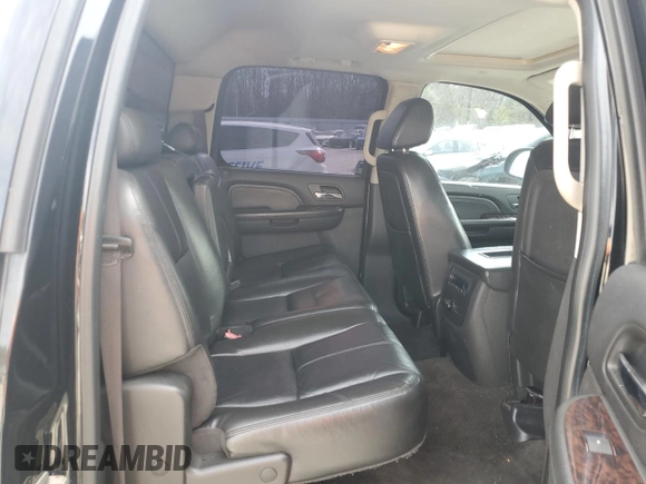 2008 GMC Sierra Denali z VIN 2GTEK638881333440, wystawiony jako Copart lot #47621115 z przebiegiem 191 529 mil mil oraz Szkoda całkowita • Salvage title. Historia ofert i sprzedaży dostępna na DreamBid. Obrazek 10.