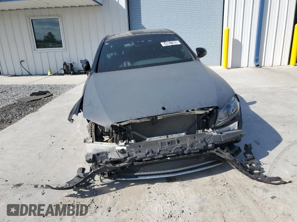 2018 Mercedes-Benz E 300 with VIN WDDZF4JB9JA374959, listed as a Copart auction lot 54957505 with 31,762 mi miles and Clean Title. Bid and sale history available at DreamBid. Image 5.