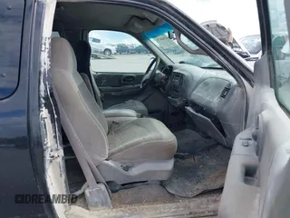 1999 Ford F-150 XL z VIN 2FTRX08L7XCA32562, wystawiony jako IAAI lot #42364671 z przebiegiem Nie podano mil oraz . Historia ofert i sprzedaży dostępna na DreamBid. Obrazek 5.