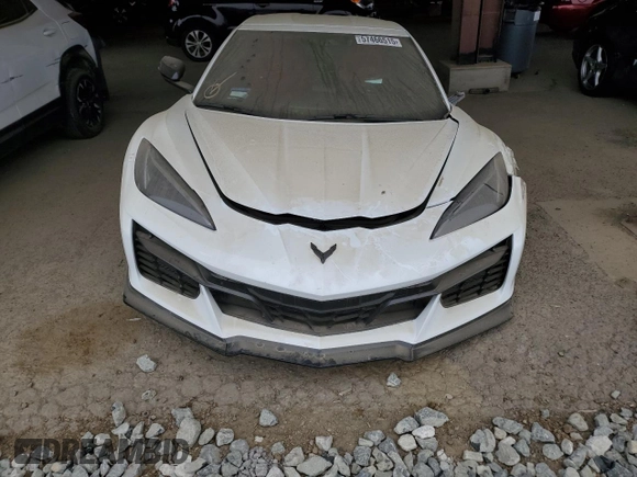 2025 Chevrolet Corvette 2LZ with VIN 1G1YE2D39S5604603, listed as a Copart auction lot 57466515 with Not provided miles and Salvage title. Bid and sale history available at DreamBid. Image 5.