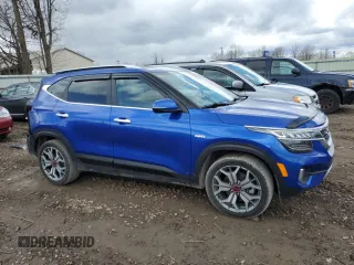 2021 Kia Seltos SX with VIN KNDETCA26M7081310, listed as a Copart auction lot 50694335 with 68,742 mi miles and Salvage Title. Bid and sale history available at carsss.com. Image 4.