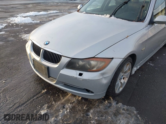 2008 BMW 3 Series 335xi with VIN WBAVD53538A010720, listed as a IAAI auction lot 41526919 with 248,976 mi miles. Bid and sale history available at carsss.com. Image 6.