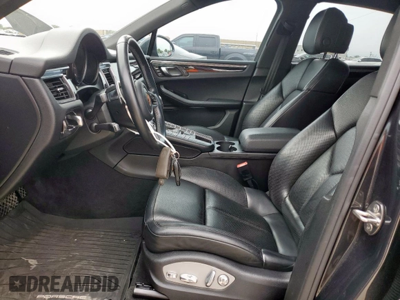 2018 Porsche Macan with VIN WP1AA2A53JLB02690, listed as a Copart auction lot 59747495 with 103,035 mi miles and Salvage title. Bid and sale history available at DreamBid. Image 7.