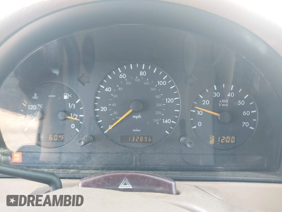 2002 Mercedes-Benz M 320/430/500 with VIN 4JGAB75E92A334273, listed as a IAAI auction lot 41831832 with 132,896 mi miles and . Bid and sale history available at DreamBid. Image 7.