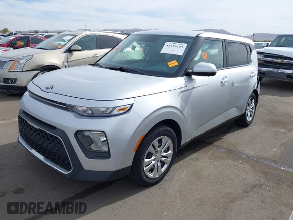 2021 Kia Soul LX with VIN KNDJ23AU4M7781443, listed as a IAAI auction lot 41579645 with 18,009 mi miles. Bid and sale history available at carsss.com. Image 2.