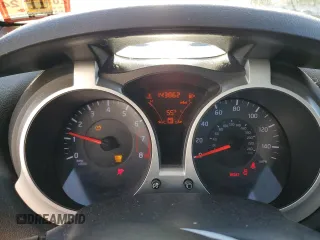 2014 Nissan Juke SV with VIN JN8AF5MV4ET362235, listed as a Copart auction lot 80302924 with 143,862 mi miles and Salvage title. Bid and sale history available at DreamBid. Image 9.