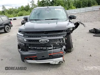 2024 Ford Expedition Timberline z VIN 1FMJU1RG0REA17472, wystawiony jako Copart lot #68238424 z przebiegiem Nie podano mil oraz Szkoda całkowita • Salvage title. Historia ofert i sprzedaży dostępna na DreamBid. Obrazek 12.