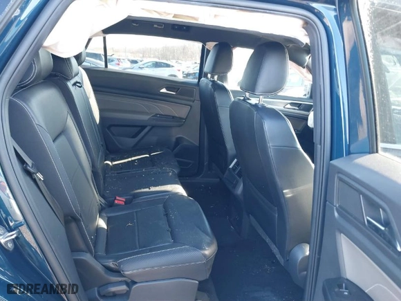 2021 Volkswagen Atlas Cross Sport 3.6L V6 SE w/Technology with VIN 1V2JE2CA5MC206701, listed as a IAAI auction lot 41165558 with 52,631 mi miles. Bid and sale history available at carsss.com. Image 8.