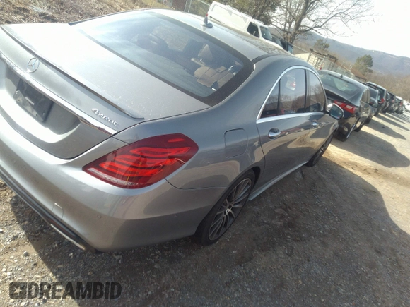 2015 Mercedes-Benz S 550 z VIN WDDUG8FB5FA167175, wystawiony jako IAAI lot #41716327 z przebiegiem 119 745 mil mil oraz . Historia ofert i sprzedaży dostępna na DreamBid. Obrazek 4.