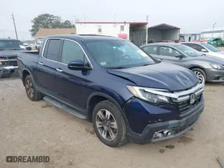 2019 Honda Ridgeline RTL-E with VIN 5FPYK3F76KB004584, listed as a IAAI auction lot 41472368 with 49,251 mi miles. Bid and sale history available at carsss.com. Image 1.