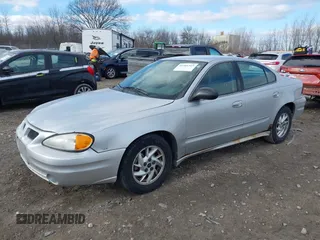 2004 Pontiac Grand Am SE1 with VIN 1G2NF52E04M666269, listed as a IAAI auction lot 41481319 with 205,287 mi miles. Bid and sale history available at carsss.com. Image 2.