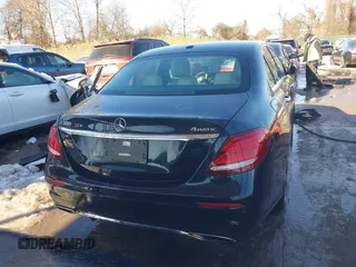 2018 Mercedes-Benz E 300 with VIN WDDZF4KB5JA365156, listed as a IAAI auction lot 41261324 with 73,718 mi miles and . Bid and sale history available at DreamBid. Image 16.